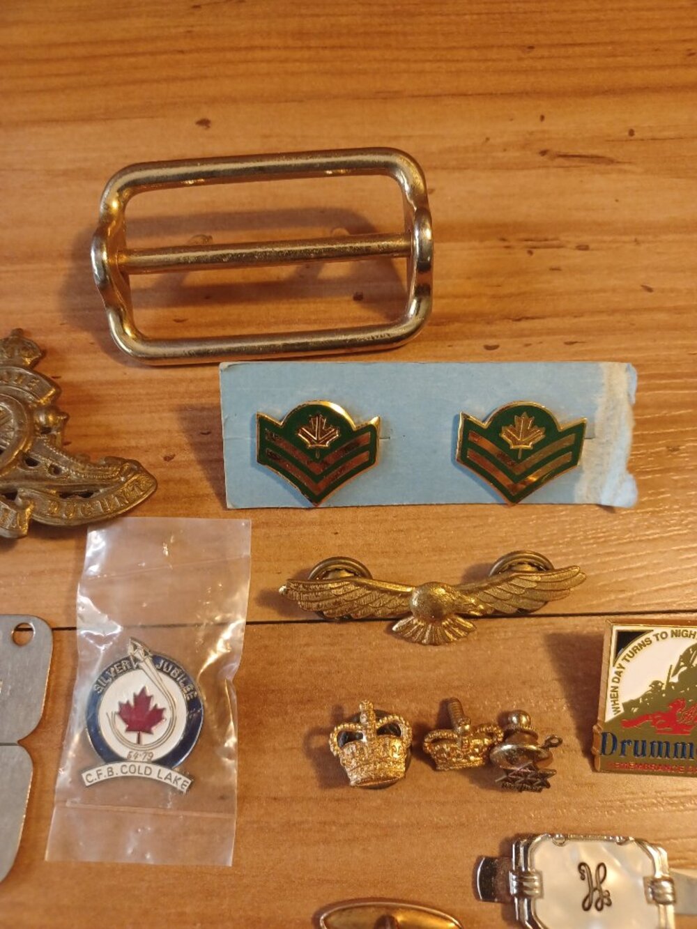 Canadian Army Random Pins - Picture 3 of 9